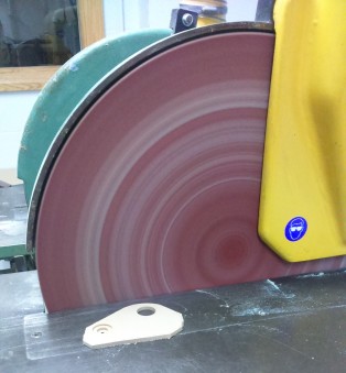 Circular sanding disc